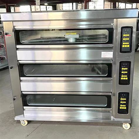 Baking Machine Commercial Bakery Equipment 3 Deck 9 Trays Electric Oven