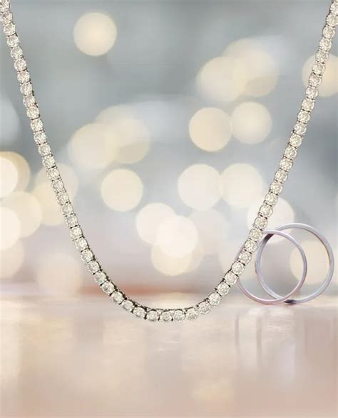 Donatello Gian 14k White Gold Plated Round Crystal Tennis Necklace