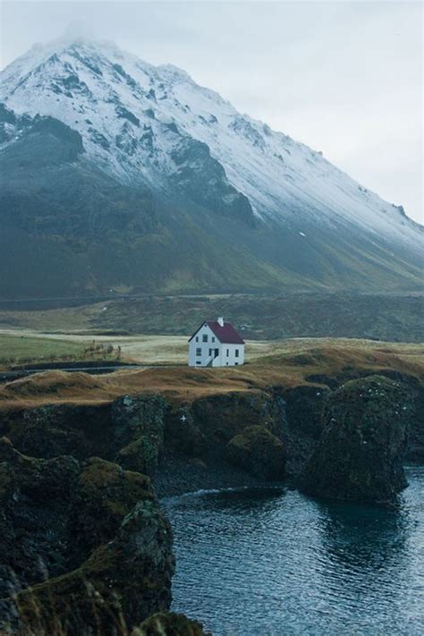 Amazing Isolated House Getaways