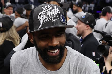 Kyrie Irving peut enfin être reconnu comme un bon coéquipier Basket USA