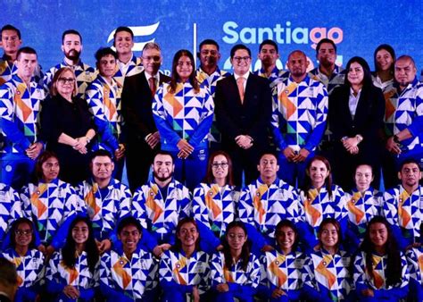 Delegación Salvadoreña Recibió Pabellón Y Uniformes Para Santiago 2023 Diario La Página