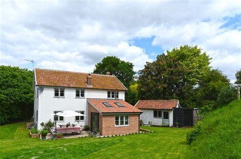 Debenham Suffolk 4 Bed Detached House For Sale 735 000