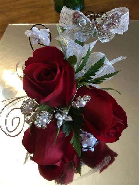 Pin By Tandy Webb On Made It Myself Prom Corsage Diy Diy Corsage