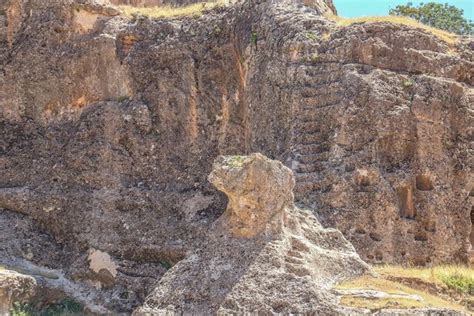 Ayn Dar Kalesi nin gizli geçidi kaçış ve su kaynağı amaçlı kullanılmış