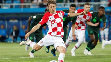 FIFA World Cup 2018: Own goal, Luka Modric penalty help Croatia defeat ...