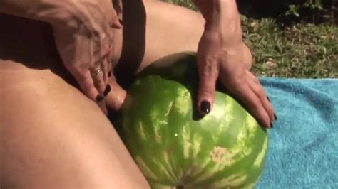 Shemale Fucks A Watermelon Big Cock Big Cock Porn XHamster