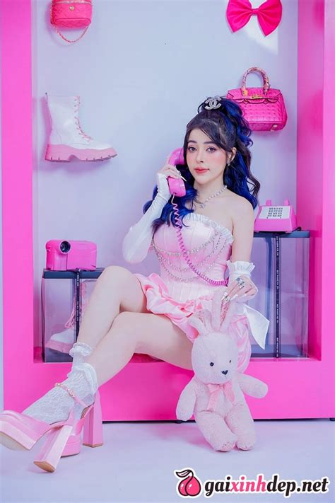 Ảnh Linh Barbie Cute Tik Tok Hot Nhất Hiện Nay