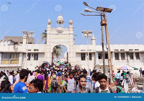 Haji Ali Dargah, Mumbai editorial image. Image of pray - 126990840