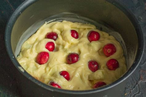 Простой яблочный кекс с клюквой — мини-кекс на двоих. Пошаговый рецепт ...
