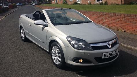 Plate Vauxhall Astra Twin Top Sport Convertible Dudley Dudley