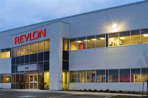 Gigante de la industria cosmética Revlon se declaró en bancarrota