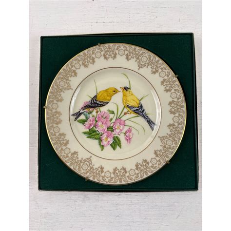 Vintage 1991 The Lenox Garden Bird Plate Collection American Goldfinch