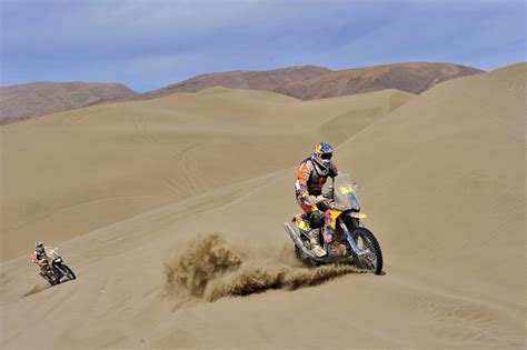 Marc Coma Rides A Ktm In 2016 Aims For Sixth Dakar Victory Autoevolution