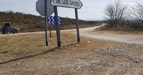 Altas Cumbres De C Rdoba Perdi El Control De Su Auto Y Cay A Un