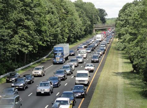 Bridgewater Man Ejected From Truck Dies In I 78 Accident Bridgewater