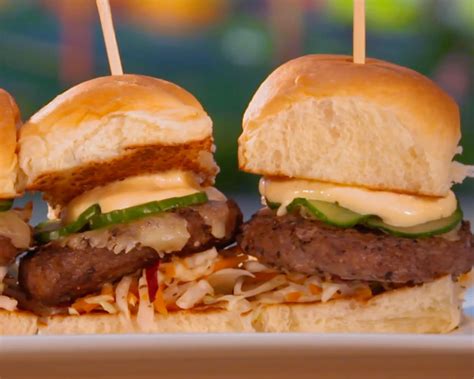 Angus Beef Sliders As Seen On Dinner Impossible Robert Irvine