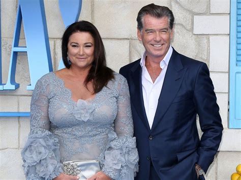 Pierce Brosnan Ist Offensichtlich Immer Noch Grosser Fan Seiner Frau