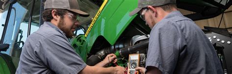 John Deere Tech