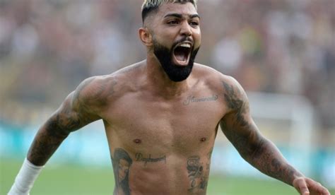 Jogador Gabigol Fotos Nu E Pelado Homem Nu