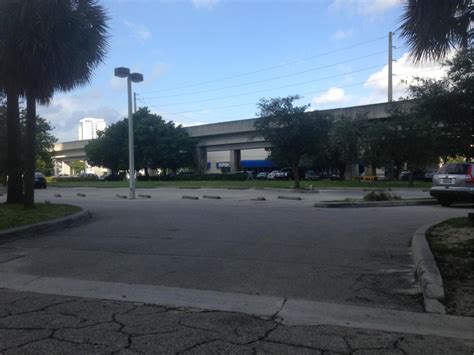 1420 SW 1st Ave Parking - Parking in Miami | ParkMe