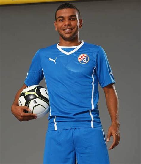 New Dinamo Zagreb Kits 13-14- Puma GNK Dinamo Jerseys 2013-2014 | Football Kit News