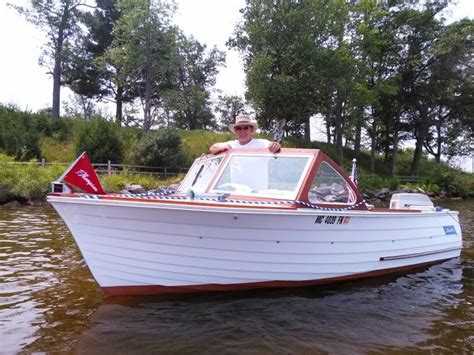 My 1964 Classic 17ft Thompson Sea Lancer Lapstrake Wood Boat W 1974