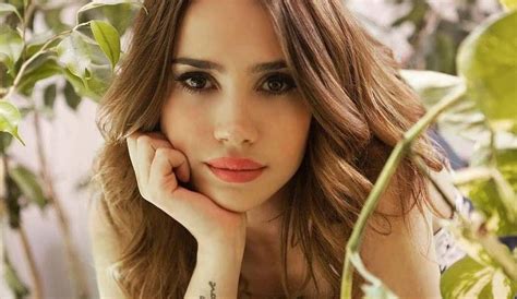 Picante Celeste Cid clavó micro bikini y dejó ver su explosivo tatuaje oculto