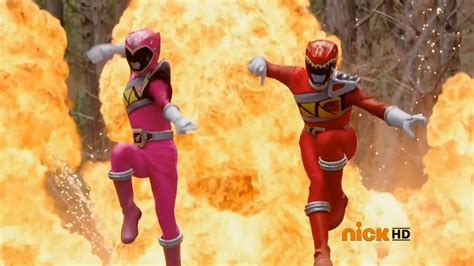 Dino Charge Red And Pink Rangers 1st Fight Ep 1 Powers From The Past Power Rangers