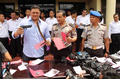 Humas Polres Metro Jakarta Barat Press Reales Hasil Ungkap Kasus