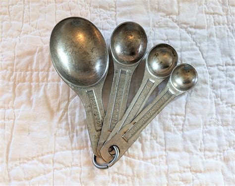 Vintage Aluminum Measuring Spoon Set Etsy