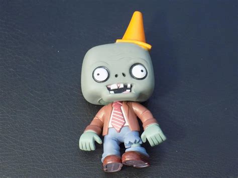 Plants Vs Zombies Cone Head Zombie Funko Pop Vinyl 5 Tall 1858546626