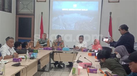 Banyak Berdiri Bangunan Liar Di Bantaran Sungai BBWSBS Akui Sulit