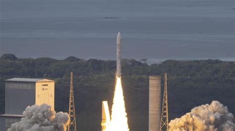 Ariane Rocket S Maiden Flight Restores Europe S Independent Access To