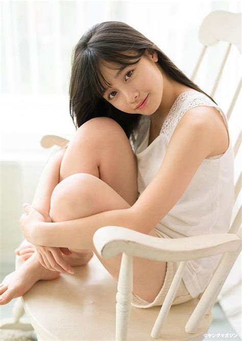 Nhan sắc nóng bỏng của hai hot girl thị phi nhất showbiz Nhật trong sáng và gợi cảm nhưng