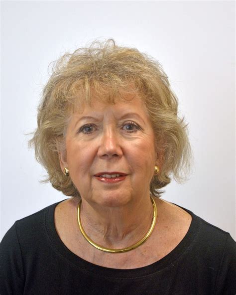 Linda Strauss Philadelphia Pa Real Estate Agent Berkshire Hathaway