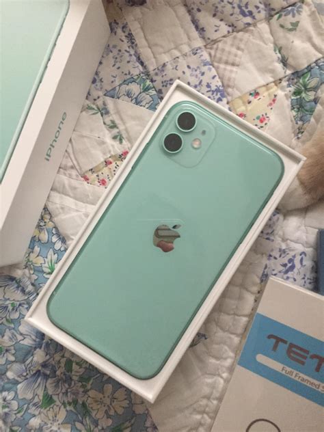 Absolutely love the green 11 : r/iPhone11