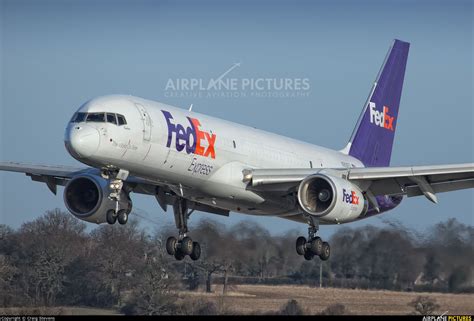 Fedex Federal Express Boeing 757 200f Photo By Craig Stevens Cargo