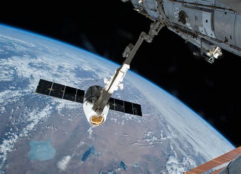 Spacex Dragon Iss Resupply