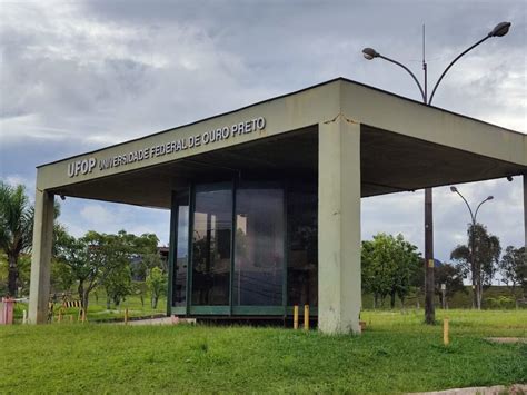 Conselho Universitário da UFOP aprova suspensão dos calendários de