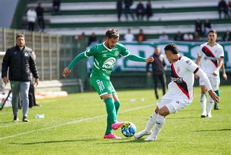 Chapecoense Sofre Gol Nos Acr Scimos Perde Em Casa E Segue No Z Da