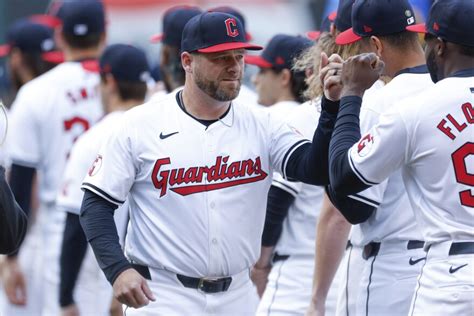 Rookie Manager Steven Vogt Inspires Hot Cleveland Guardians To Go The Hard 90