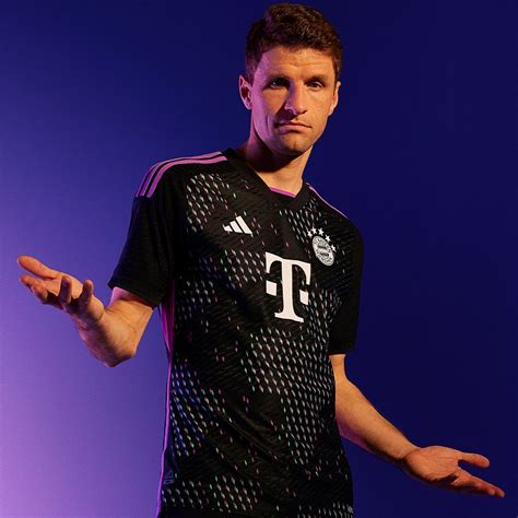 Bayern Munich Go Global With Away Kit Covered By World Map Espn