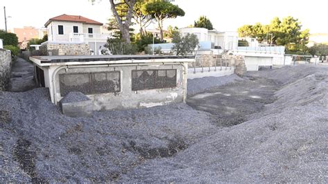 Fogna In Tilt Accesso Vietato Alle Spiagge Di Diano Marina Il Secolo Xix