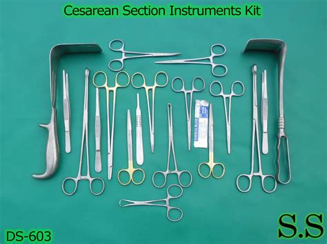 Cesarean Section Surgical Instruments Kit Ds