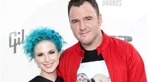 Hayley Williams And Rocker Husband Chad Gilbert Split After Nearly 10 ...