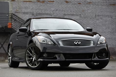 Infiniti G37 Review 2011