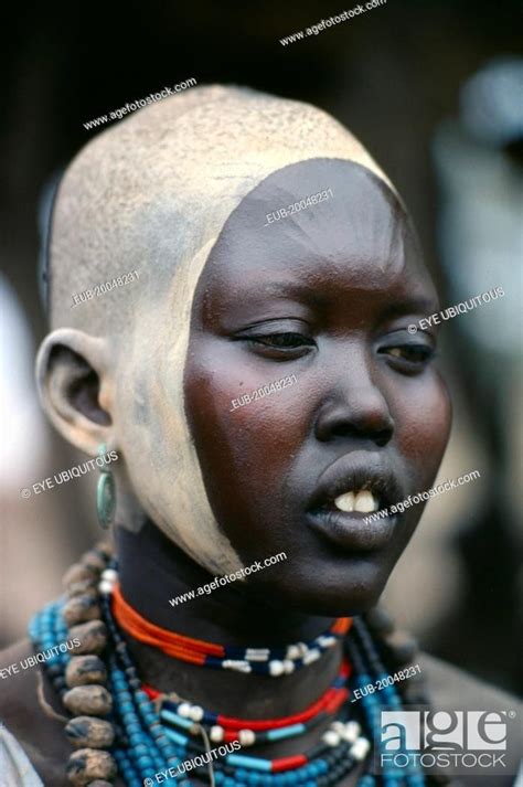 Pin on mursi tribe woman