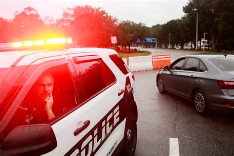 Hurricane Ian: Jacksonville airport closed | Photos