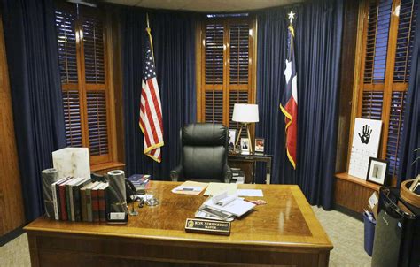 Mayor’s office adds $18,000 curtains