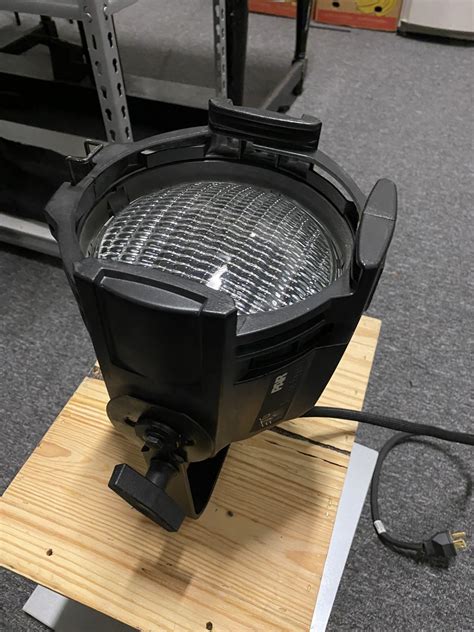 Used Etc Source Four Par Ea By Etc Item 50902